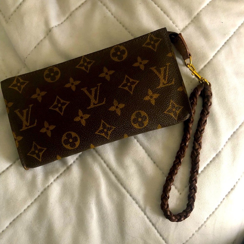 Authentic Louis Vuitton pouch pouchette GM
